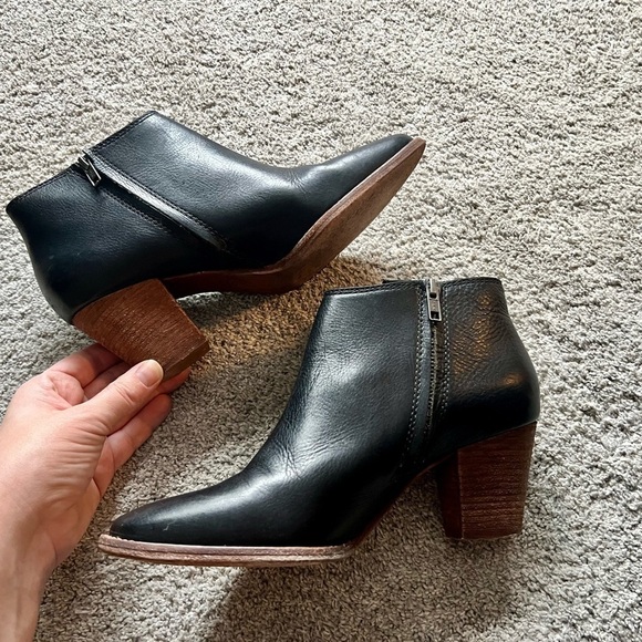 Madewell Boots Billie Size 9.5 Ankle Bootie Black Leather Side Zip Block Heels - Picture 2 of 6